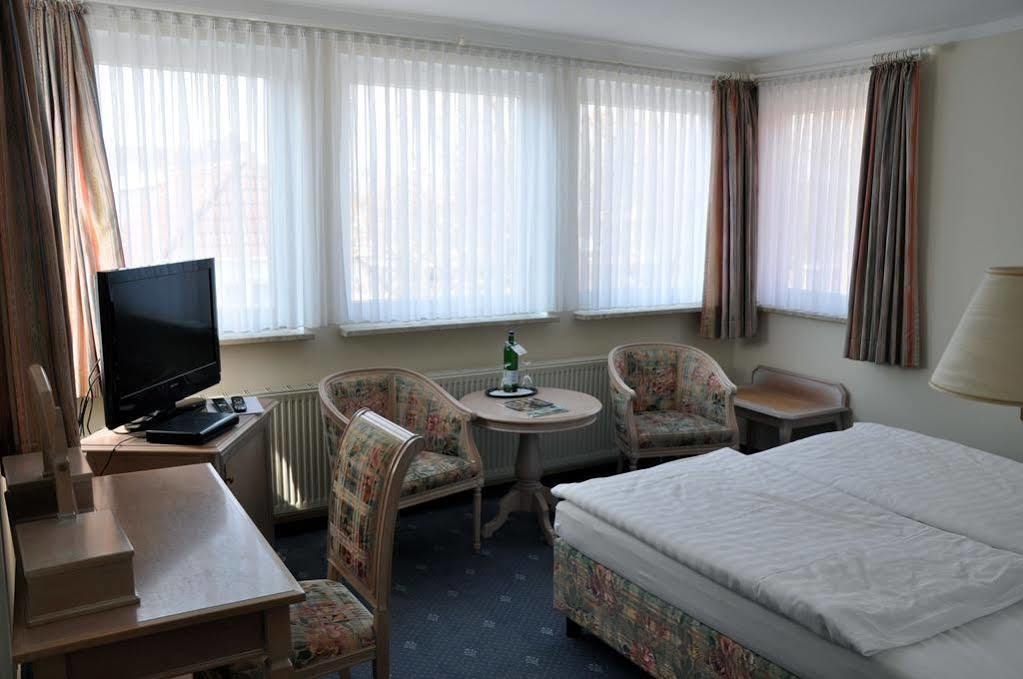 Boutique-Hotel Zur Alten Post Бюзум Екстер'єр фото
